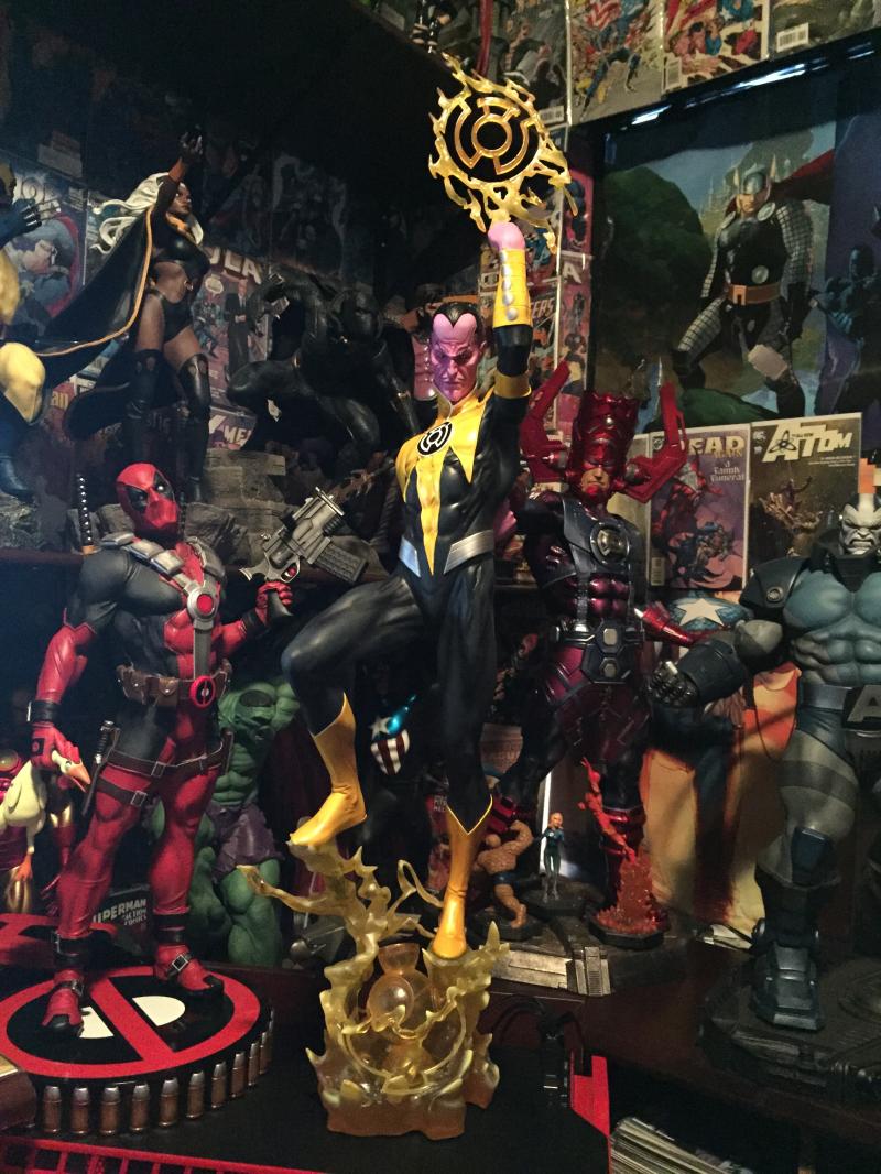 [Sideshow] DC Comics: Sinestro Premium Format Attachment