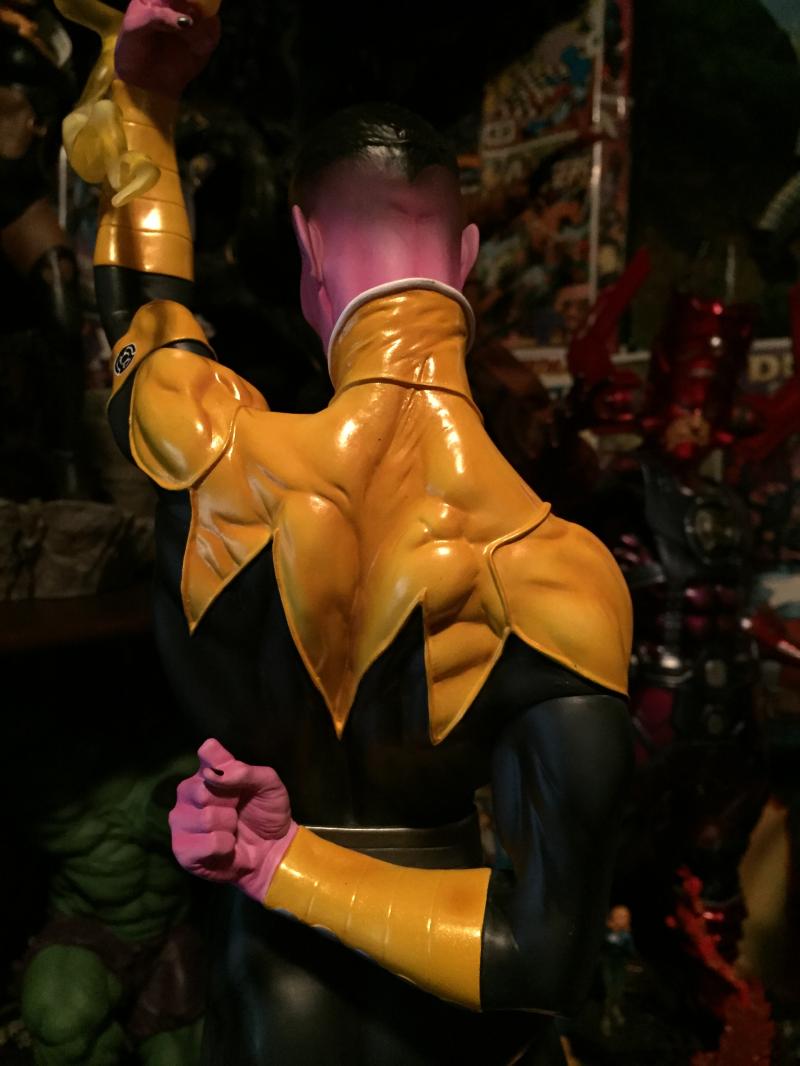 [Sideshow] DC Comics: Sinestro Premium Format Attachment
