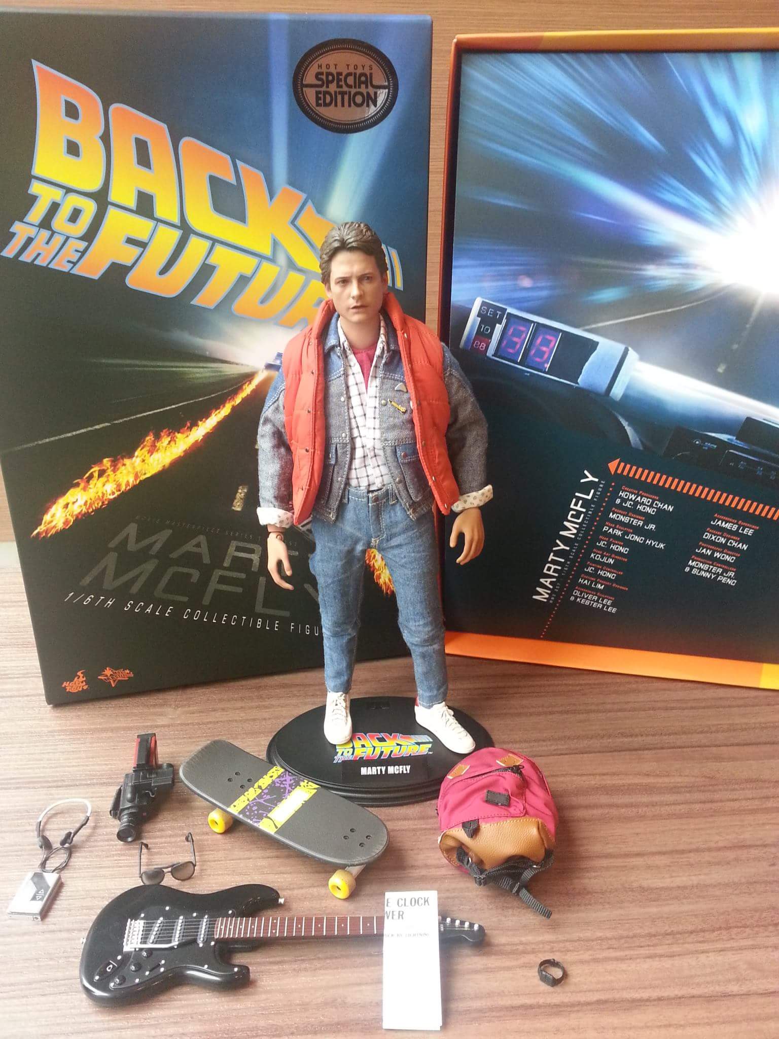 [Hot Toys] Back To The Future: Marty McFly - LANÇADO! - Página 3 Attachment