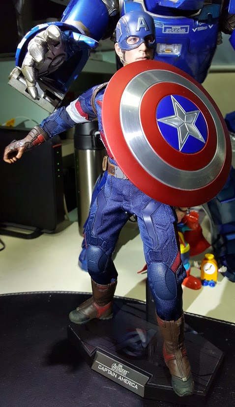 [Hot Toys]MMS281 - Avengers: AoU - Captain America Collectible Figure - LANÇADO! - Página 2 Attachment