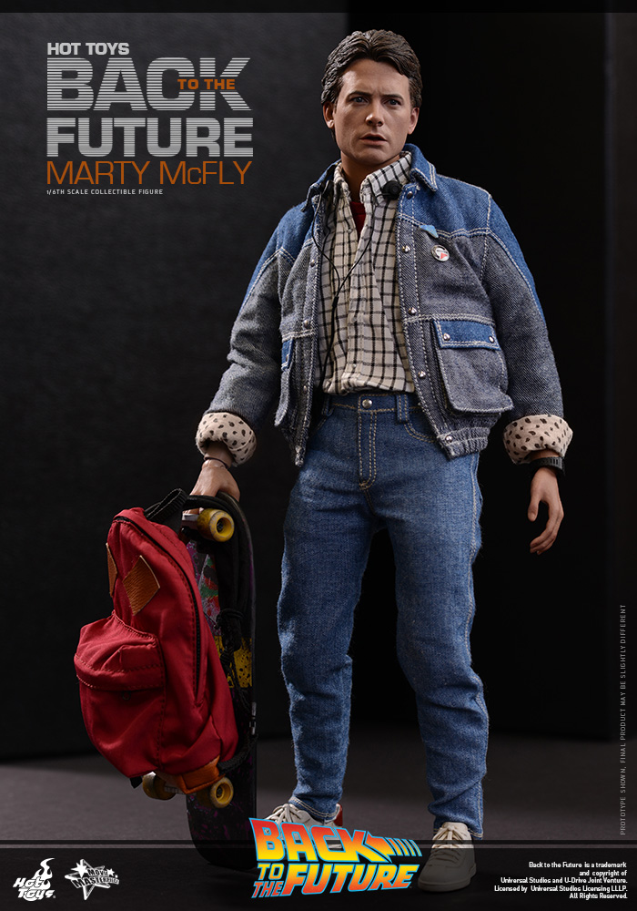 http://www.sideshowcollectors.com/images/Hot%20Toys%20-%20Back%20to%20the%20Future%20-%20Marty%20McFly%20Collectible_PR6.jpg